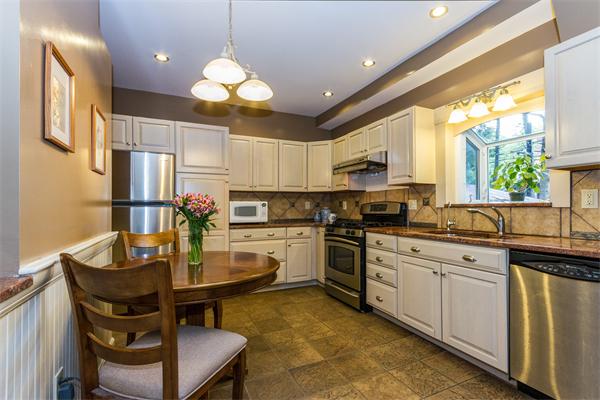 19 Howitt Road Boston, MA 02132 - Photo 4 of 27 Gallery Image 4