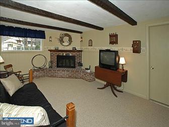 2460 Martin Road Willow Grove, PA 19090 - Photo 3 of 6 Gallery Image 3