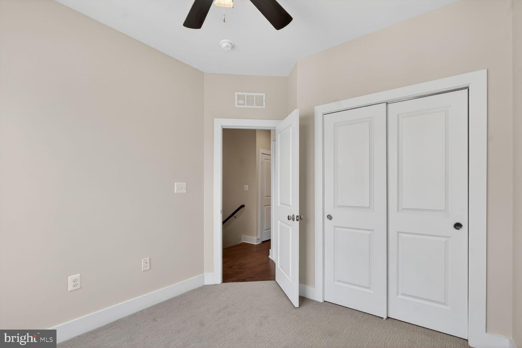 5128 Ridgeview Retreat Drive Chantilly, VA 20151 - Photo 24 of 39 Bedroom 2