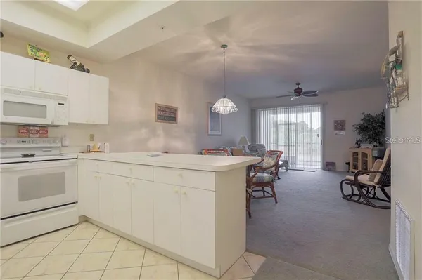$3,500 | 8370 Wingate Drive, Unit 716, Sarasota, FL 34238