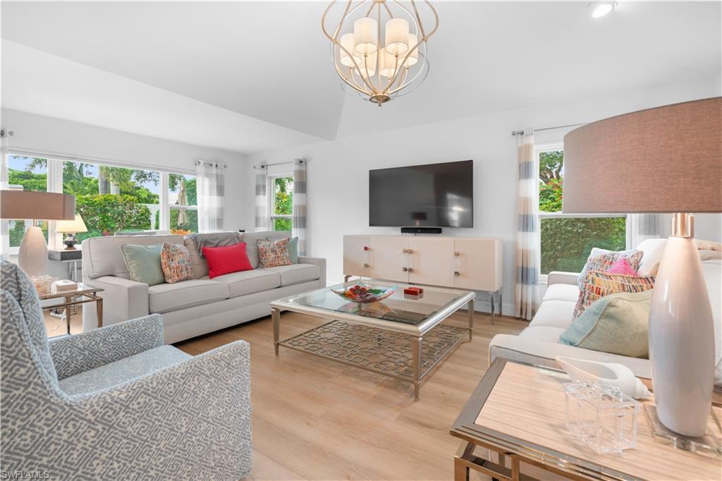 807 Rue Deville, Unit 2 11 Naples, FL 34108 - Photo 4 of 33 Gallery Image 4