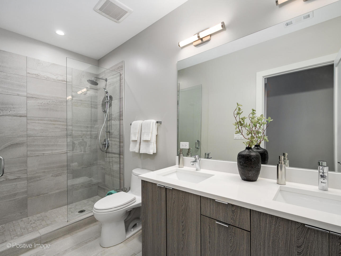 1802 South State Street, Unit 103 Chicago, IL 60616 - Photo 17 of 23