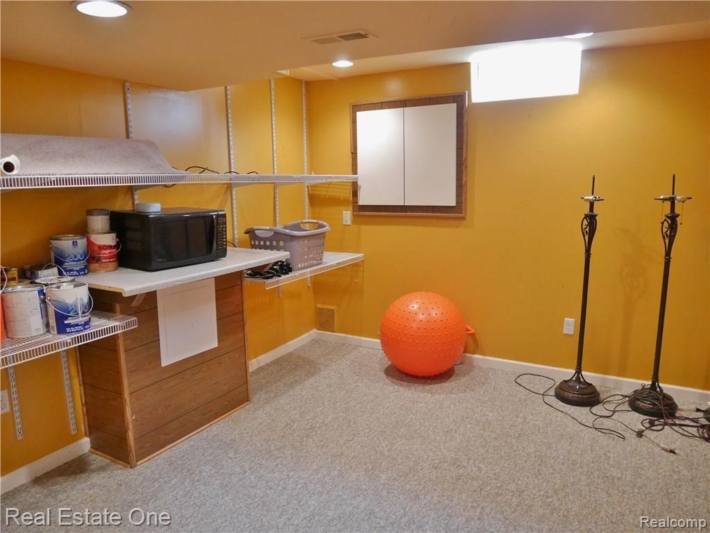 2592 Brilliance Rochester Hills, MI 48309 - Photo 25 of 28