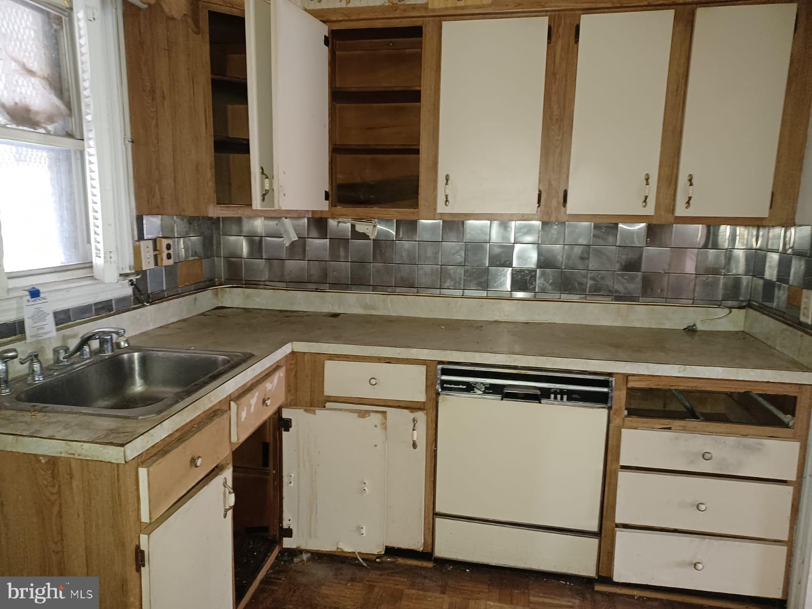 717 East Cold Spring Lane Baltimore, MD 21212 - Photo 3 of 23 Gallery Image 3