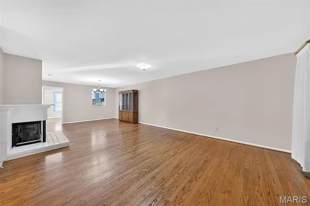 $305,000 | 7344 Whitehall Colonial Lane, St. Louis, MO 63119