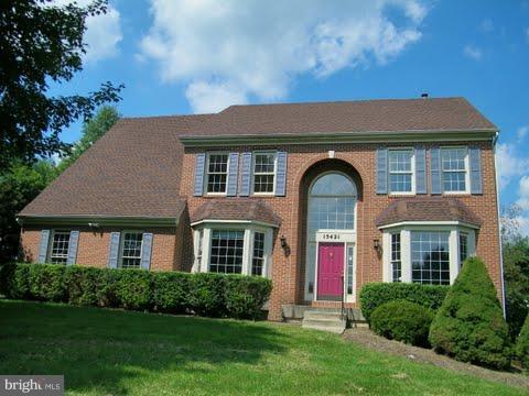 15421 Deep Bottom Road Germantown, MD 20874 - Photo 1 of 10 Exterior (Front)