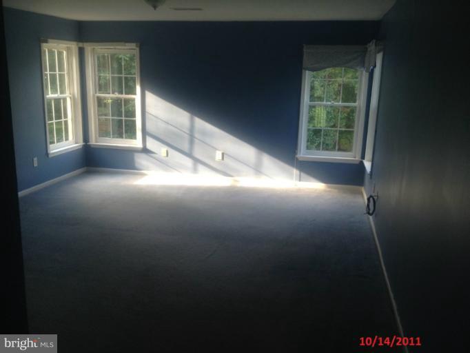 15421 Deep Bottom Road Germantown, MD 20874 - Photo 2 of 10 Bedroom