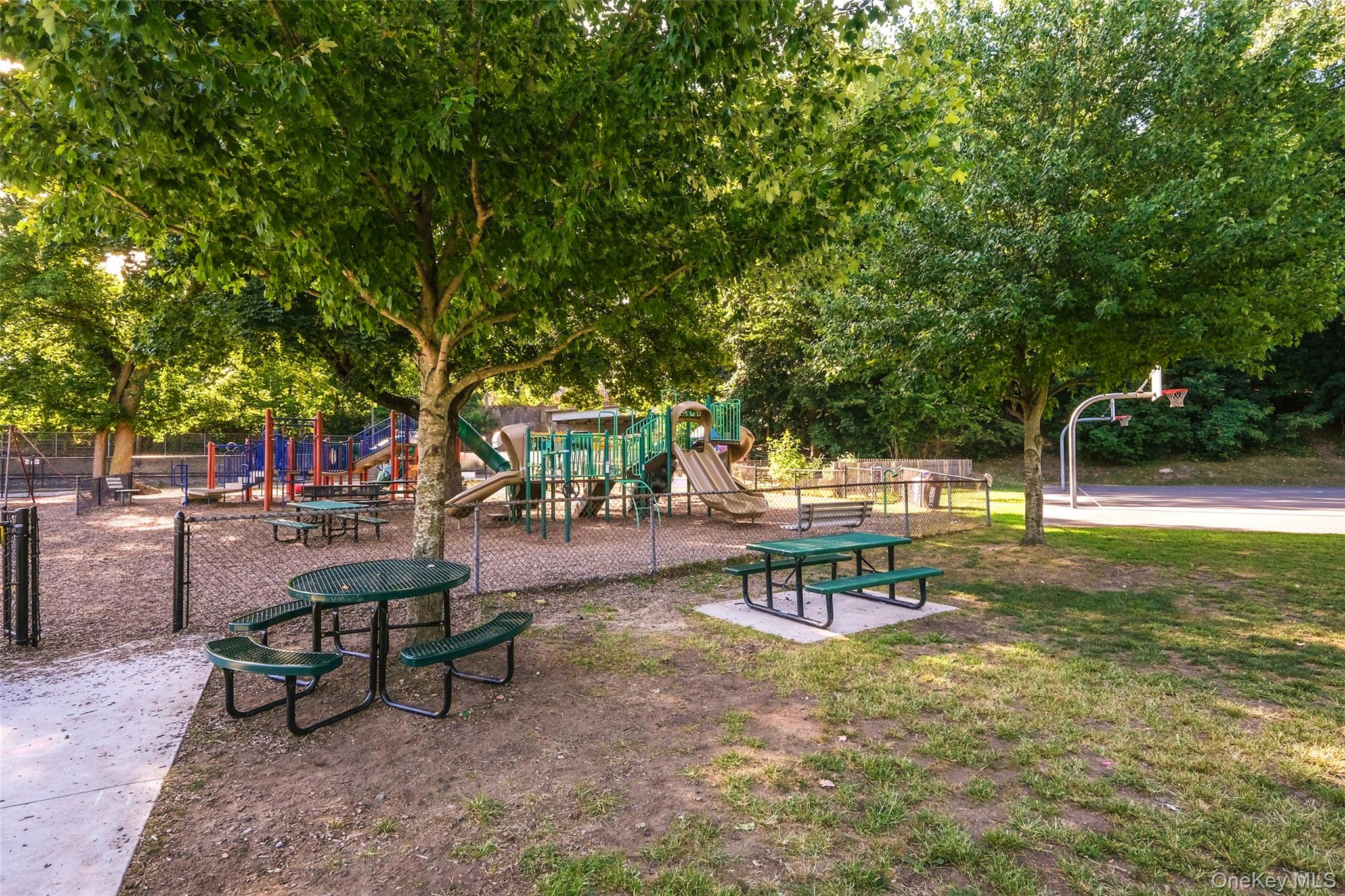 142 Garth Road, Unit 5K Scarsdale, NY 10583 - Photo 31 of 33 At Garth Road Park