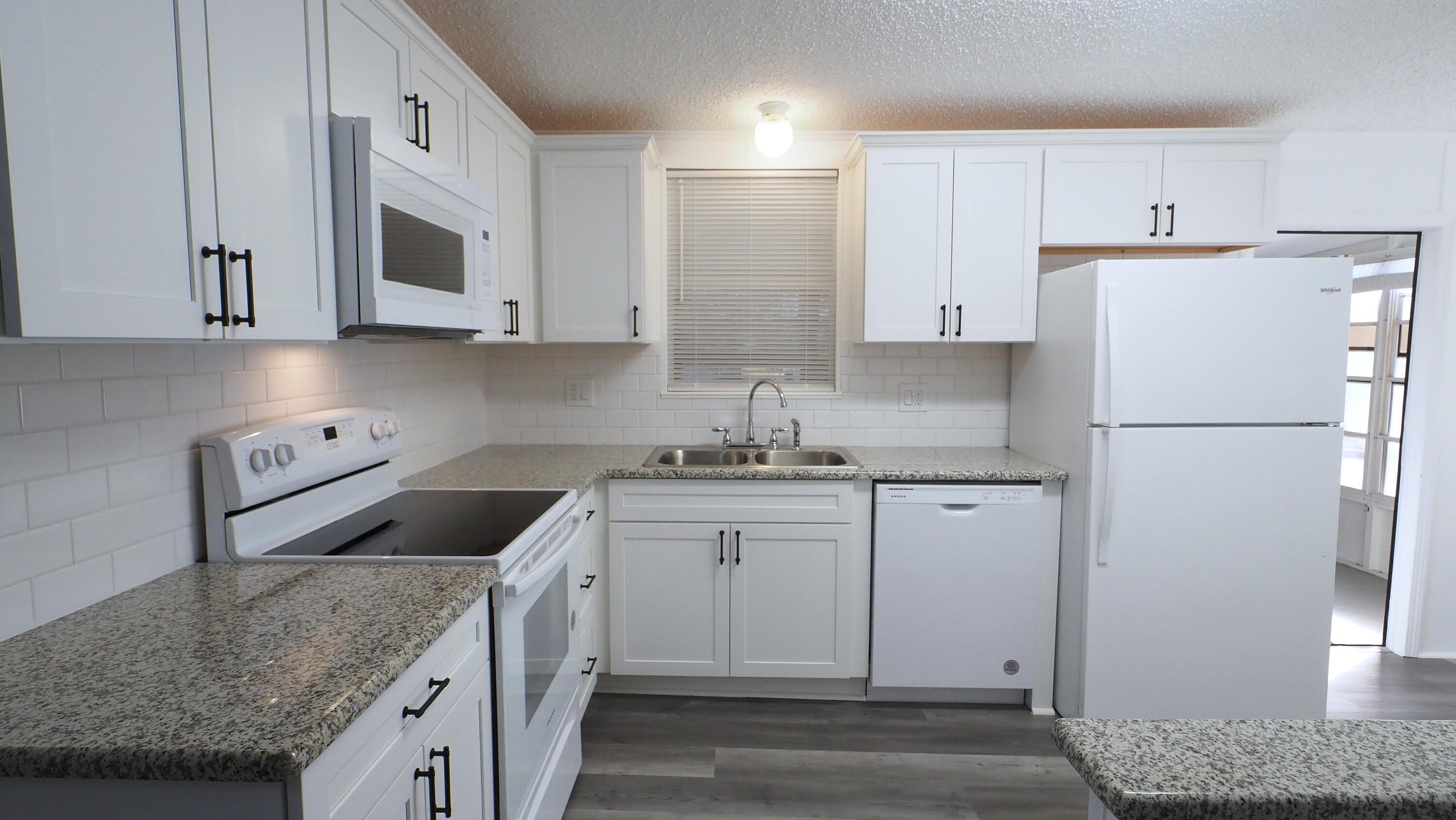 334 Seahorse Terrace Fort Pierce, FL 34982 - Photo 3 of 40 P2060072a