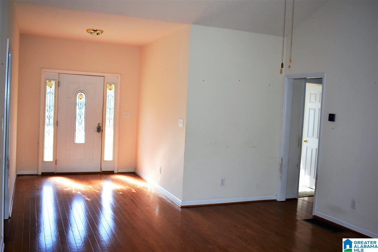 2005 Amanda Lane Birmingham, AL 35235 - Photo 6 of 31
