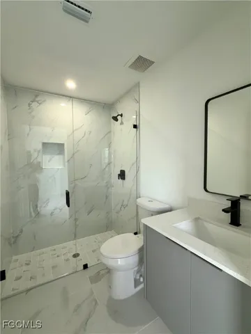 $284,000 | 206 Pembroke Street, Lehigh Acres, FL 33974