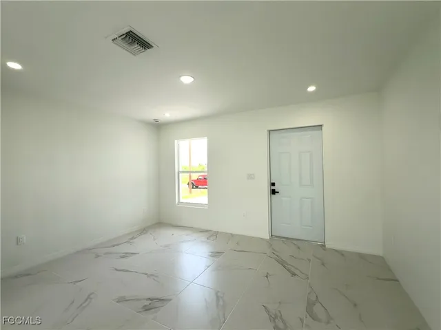 $284,000 | 206 Pembroke Street, Lehigh Acres, FL 33974