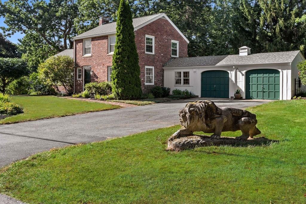 2 Hayward Road Wayland, MA 01778 - Photo 3 of 32