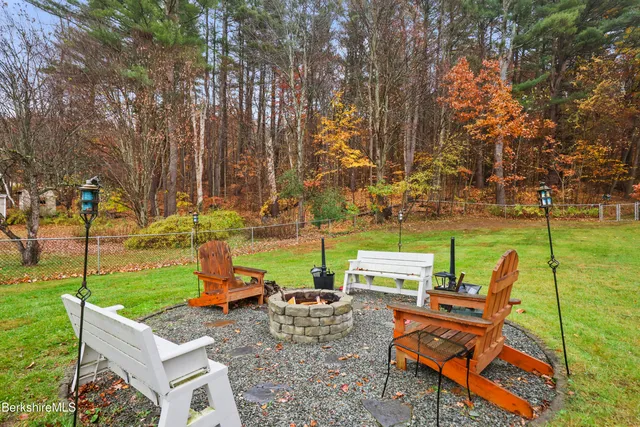 $389,900 | 386 Cheshire Road, Pittsfield, MA 01201