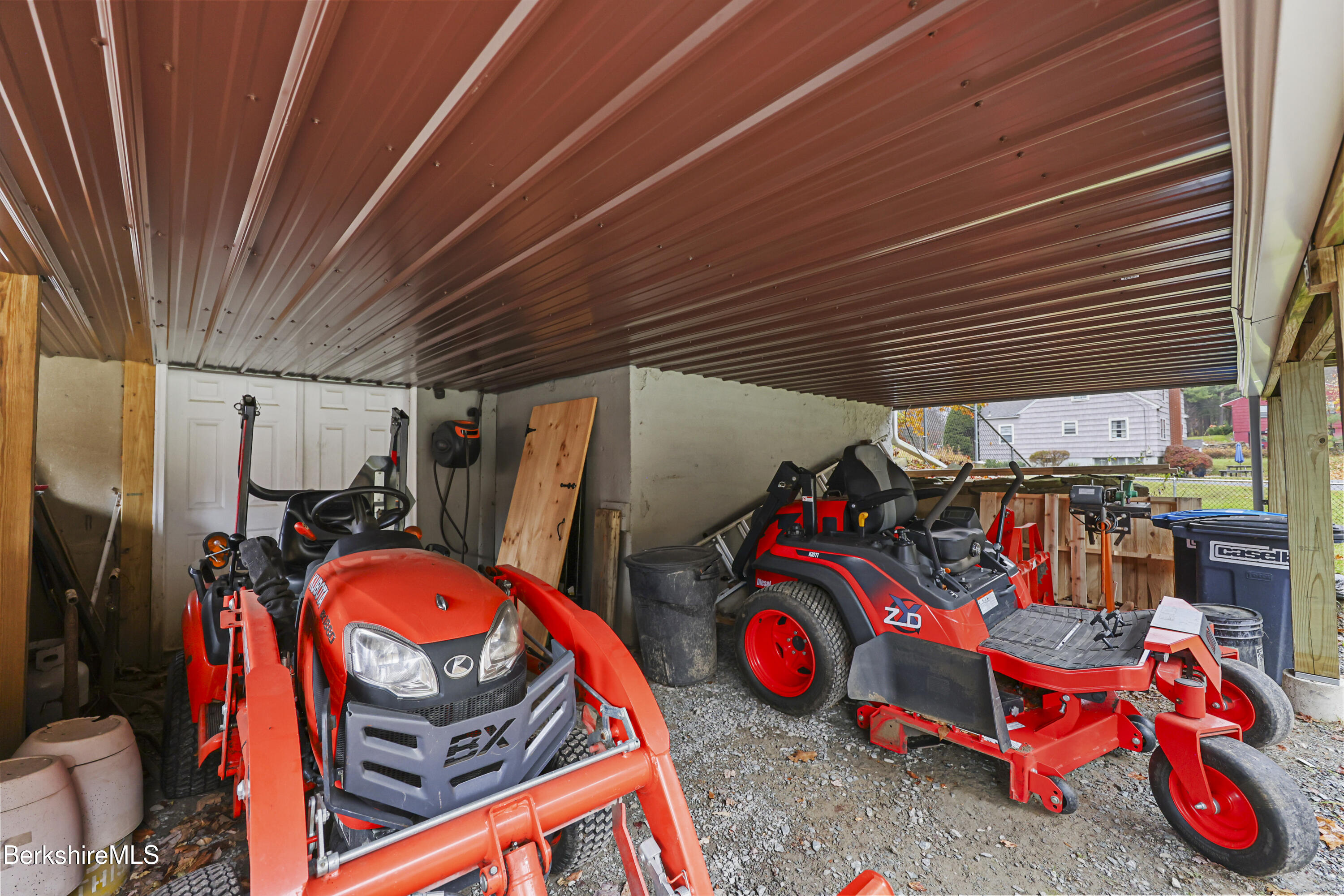 386 Cheshire Road Pittsfield, MA 01201 - Photo 41 of 45 a view of outdoor space