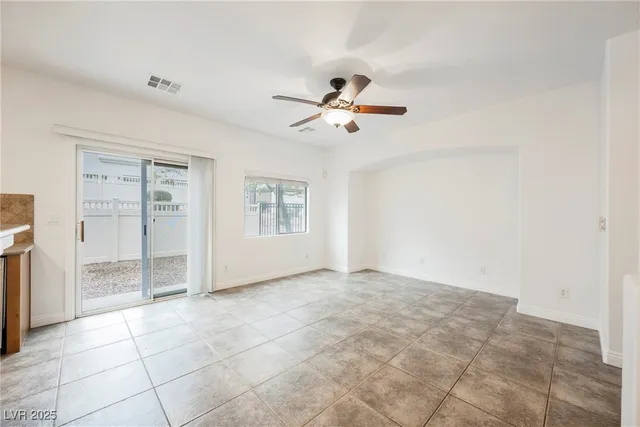 $1,700 | 1110 Luna Eclipse Lane, Unit 1, Henderson, NV 89002