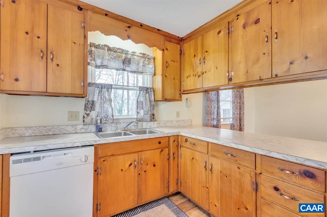 1420 Forest Ridge Road Charlottesville, VA 22903 - Photo 11 of 24 Gallery Image 11