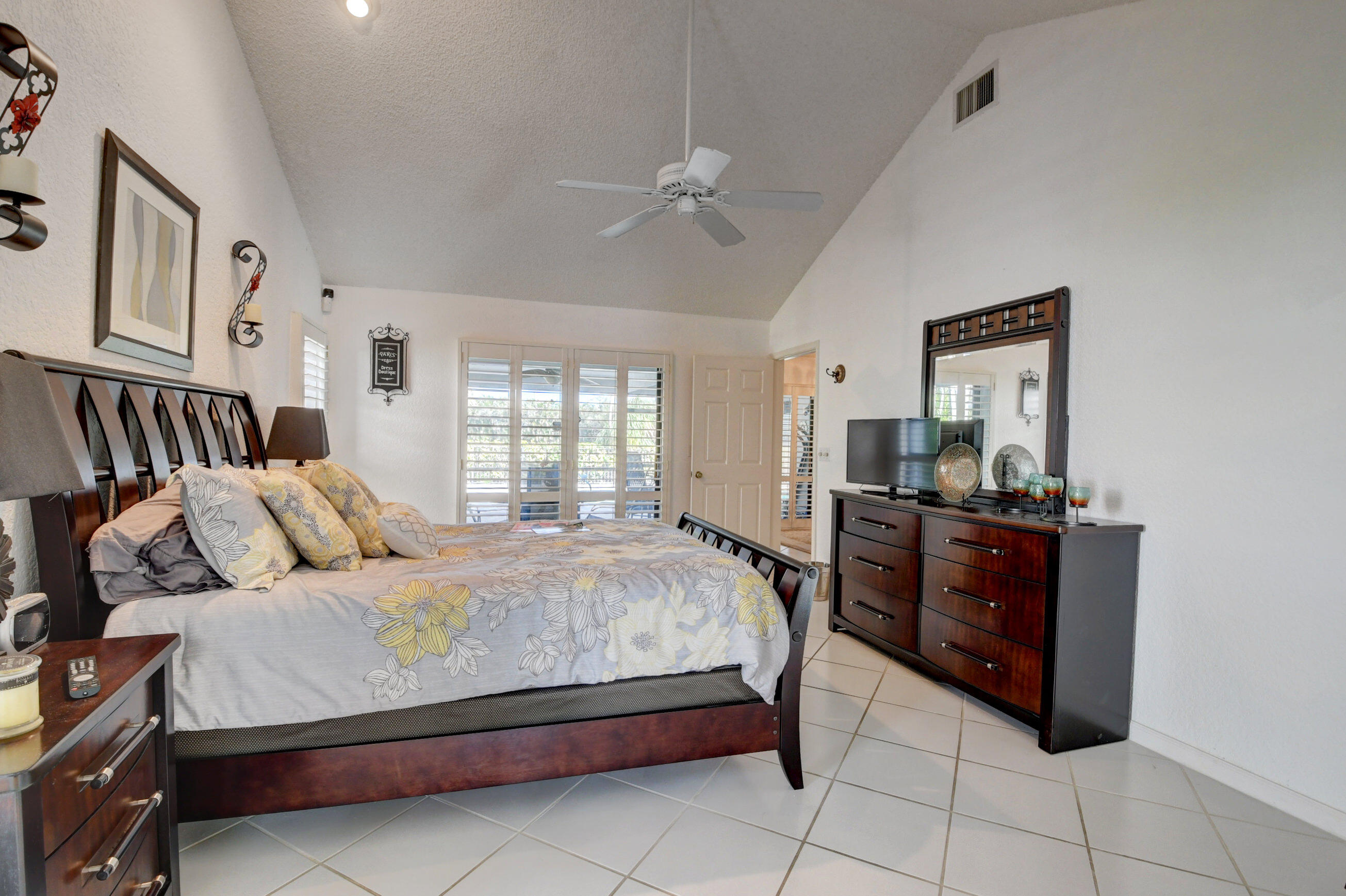 10119 Camelback Lane Boca Raton, FL 33498 - Photo 23 of 54 DSC_4399_400_401_402_403
