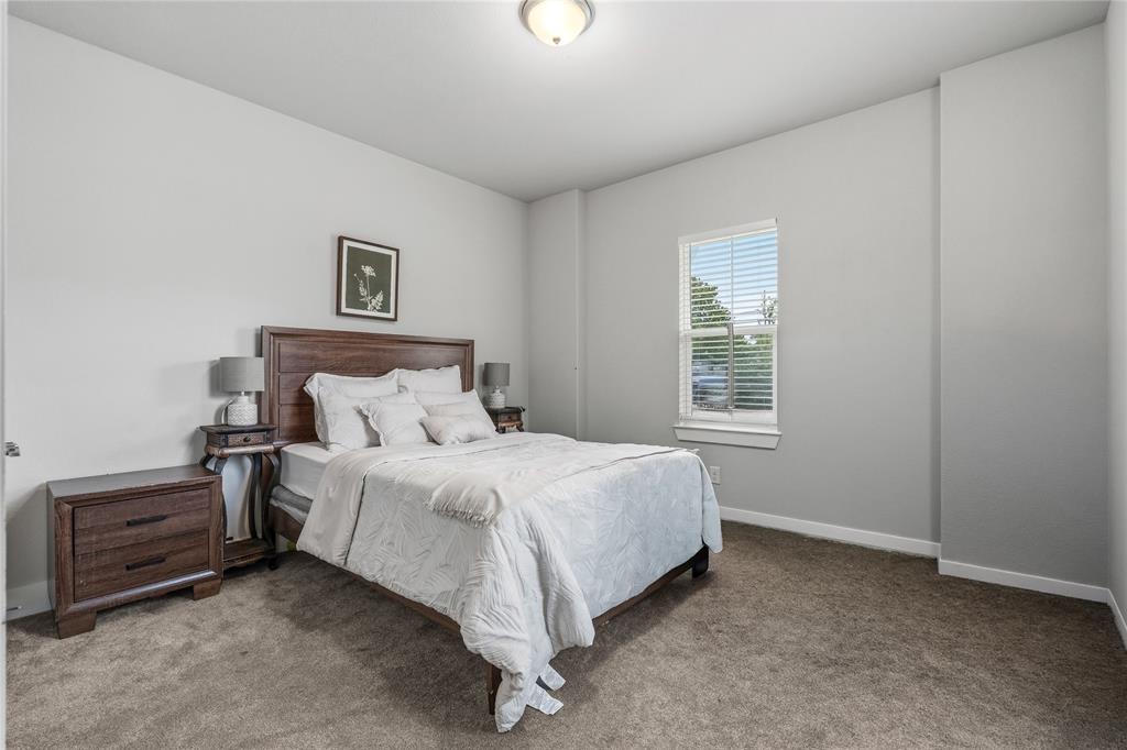 411 West Harwood Road Euless, TX 76039 - Photo 11 of 40