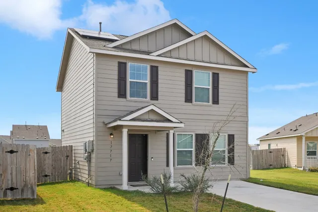 $1,650 | 17717 - Sulphur Spgs Way, Elgin, TX 78621