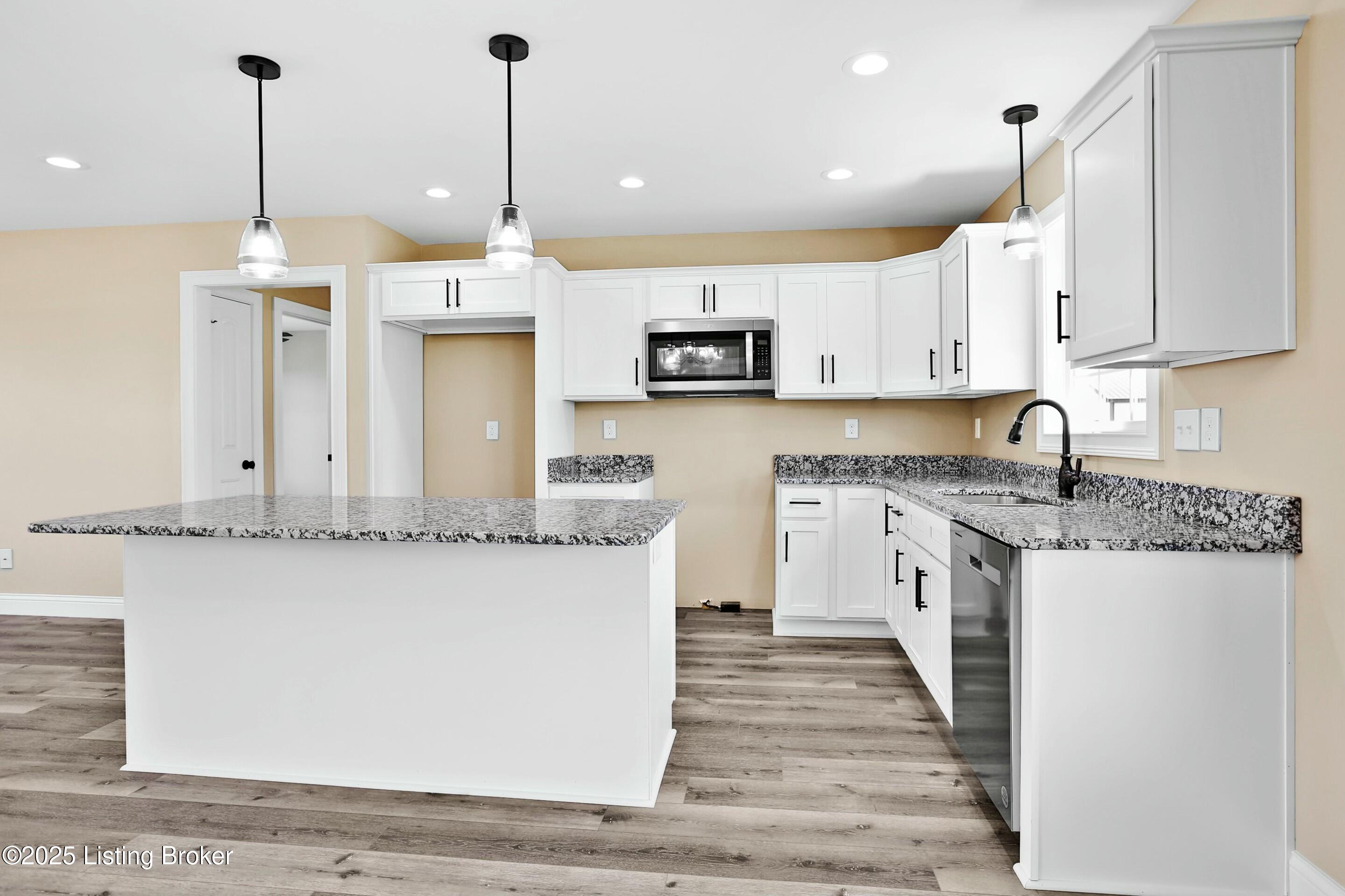 121 Rising Sun Taylorsville, KY 40071 - Photo 9 of 37 tempImagexmmSwY