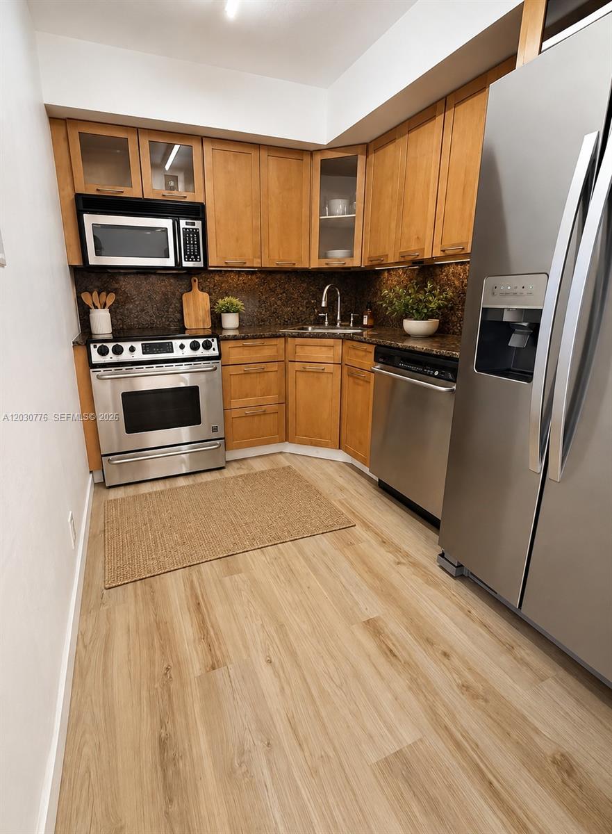 200 Southeast 15th Road, Unit 6A Miami, FL 33129 - Photo 5 of 23