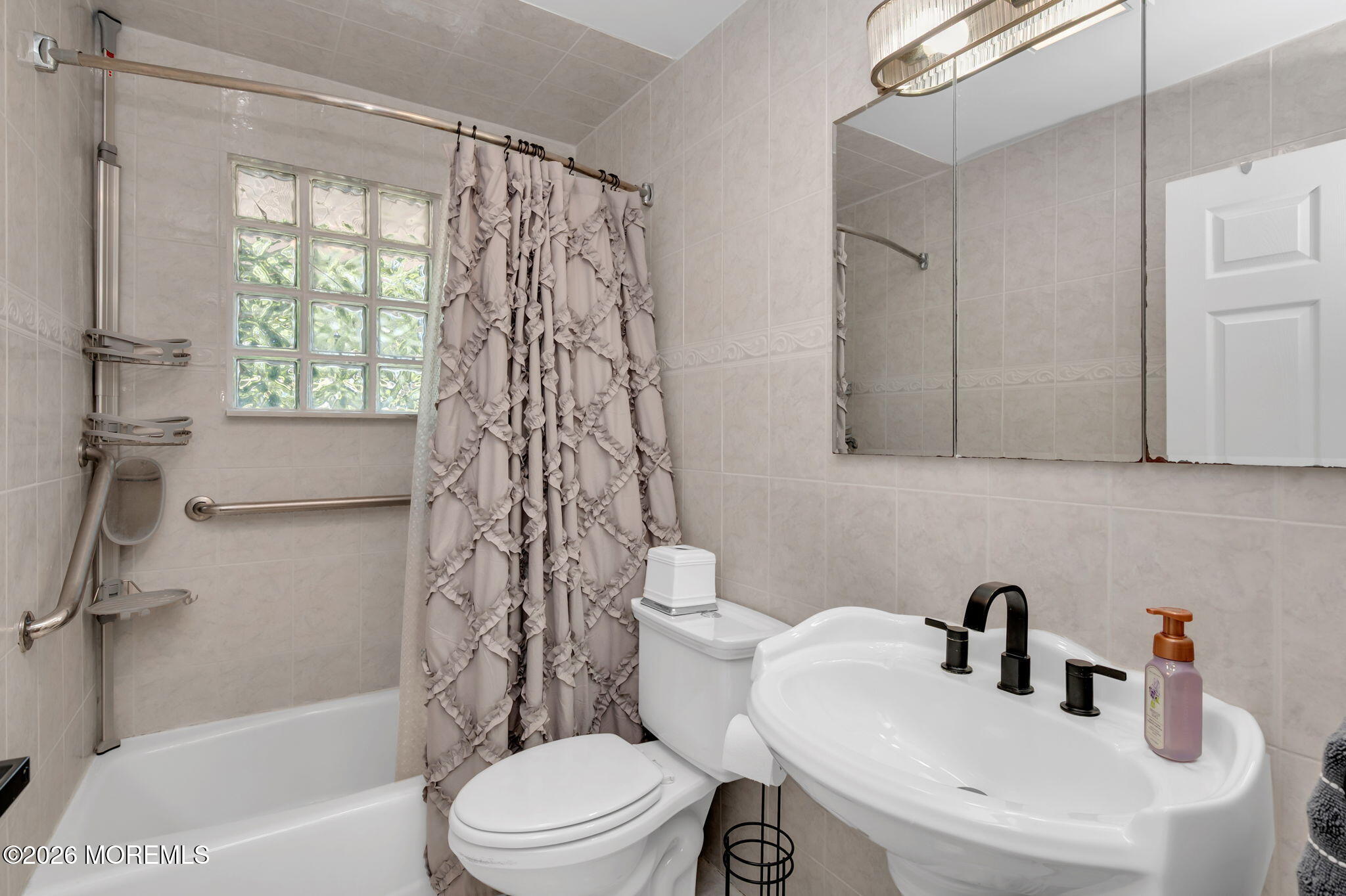 687 Hopping Road Middletown, NJ 07718 - Photo 12 of 53 29-web-or-mls-DSC_2943