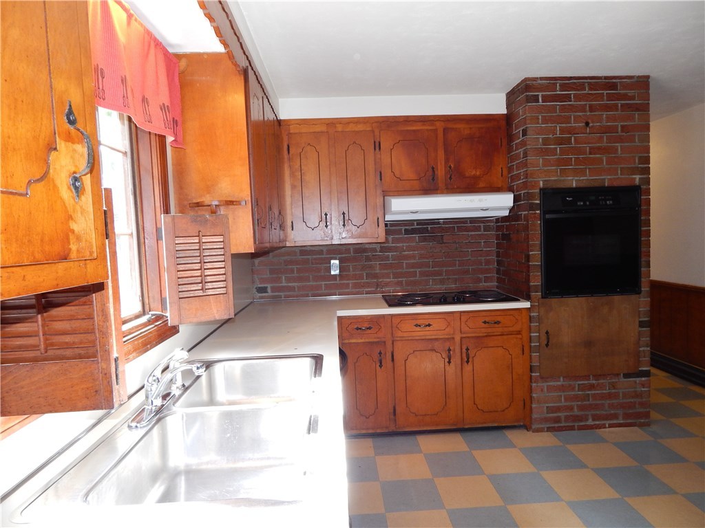 6 Fernwood Road Bristol, RI 02809 - Photo 7 of 19