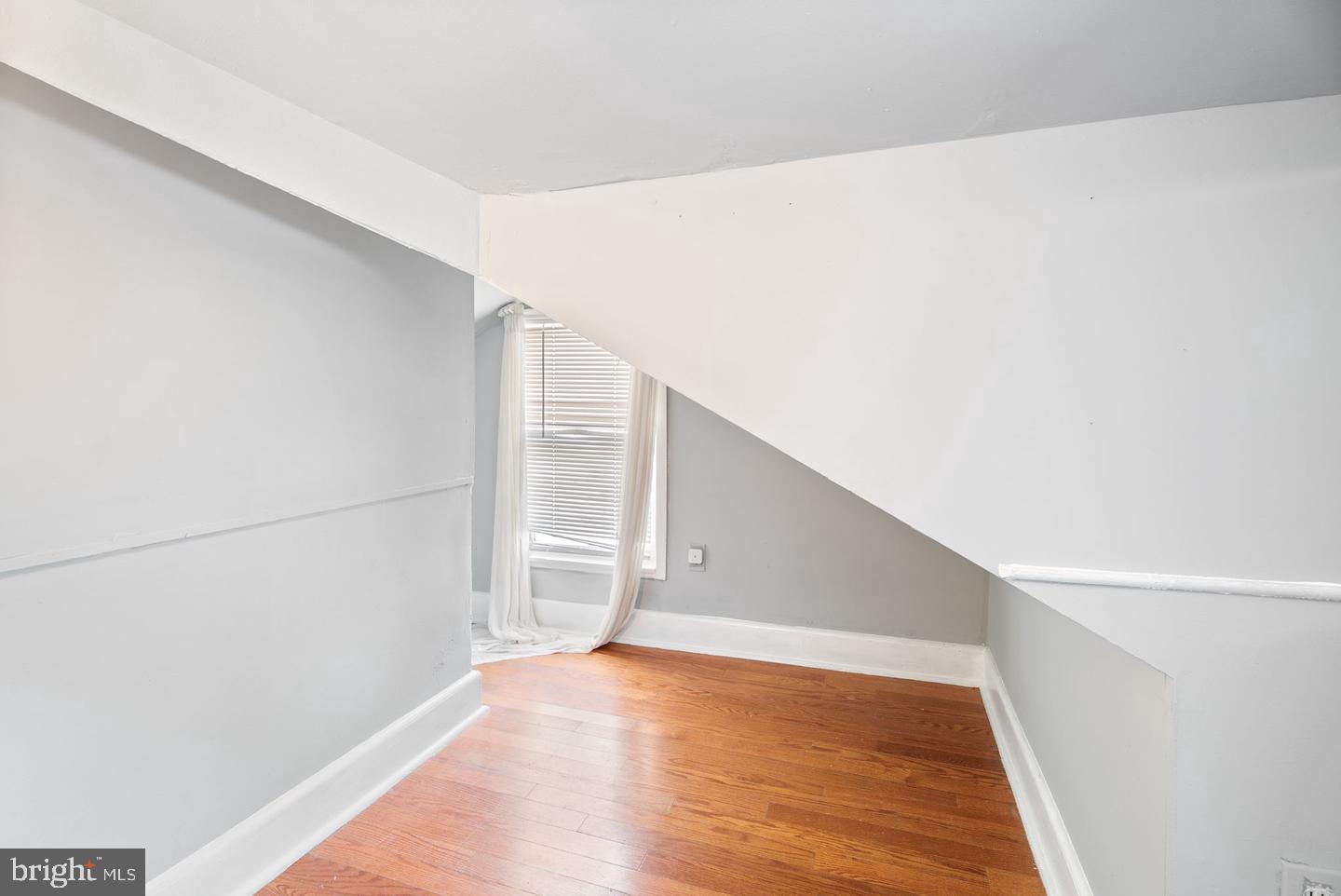 5415 Powhatan Road Riverdale, MD 20737 - Photo 13 of 24 Upper level 3rd Bedroom