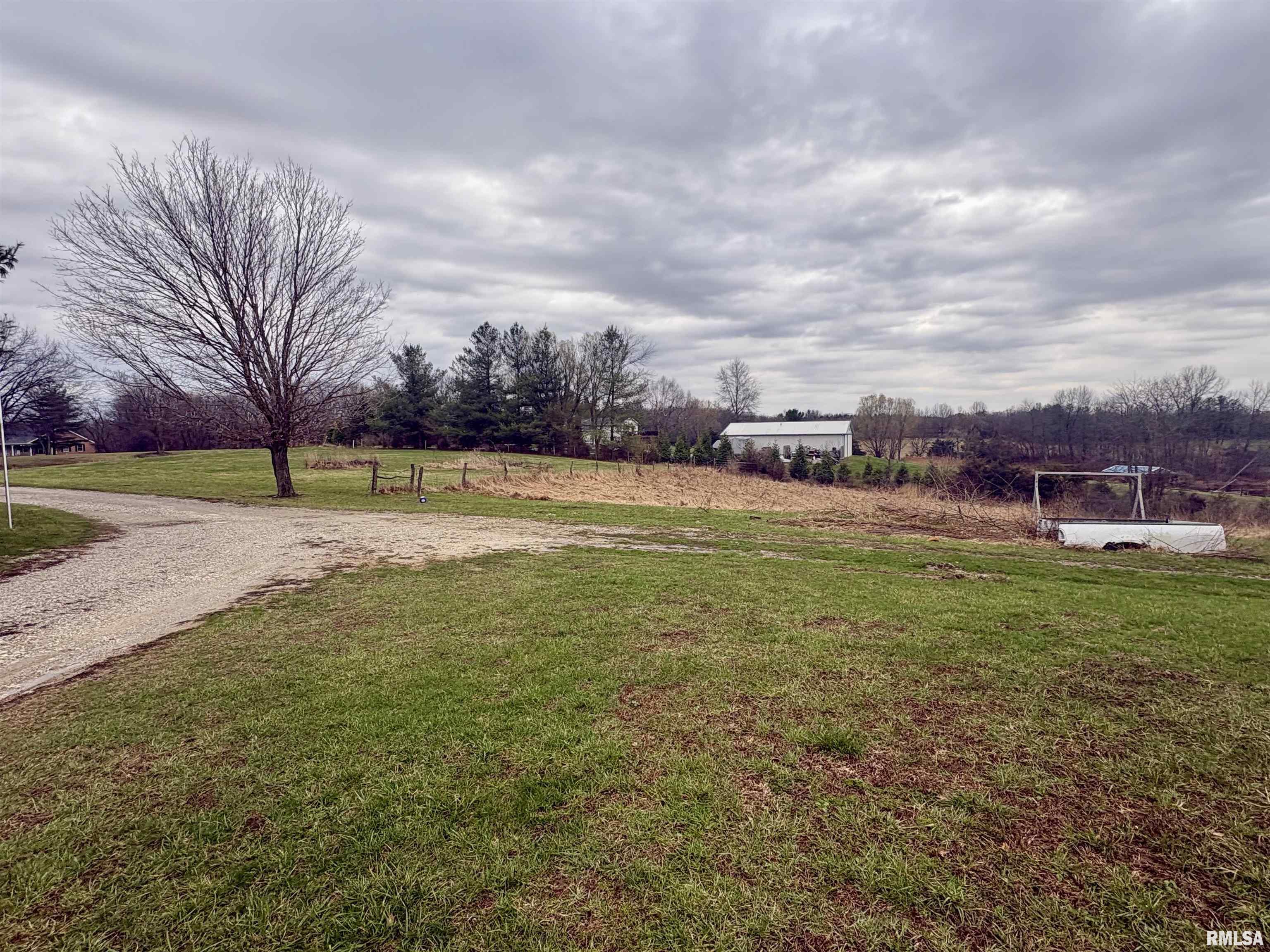 16093 King Road Danvers, IL 61732 - Photo 3 of 11