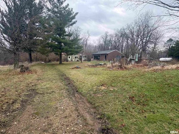 $329,900 | 16093 King Road, Danvers, IL 61732