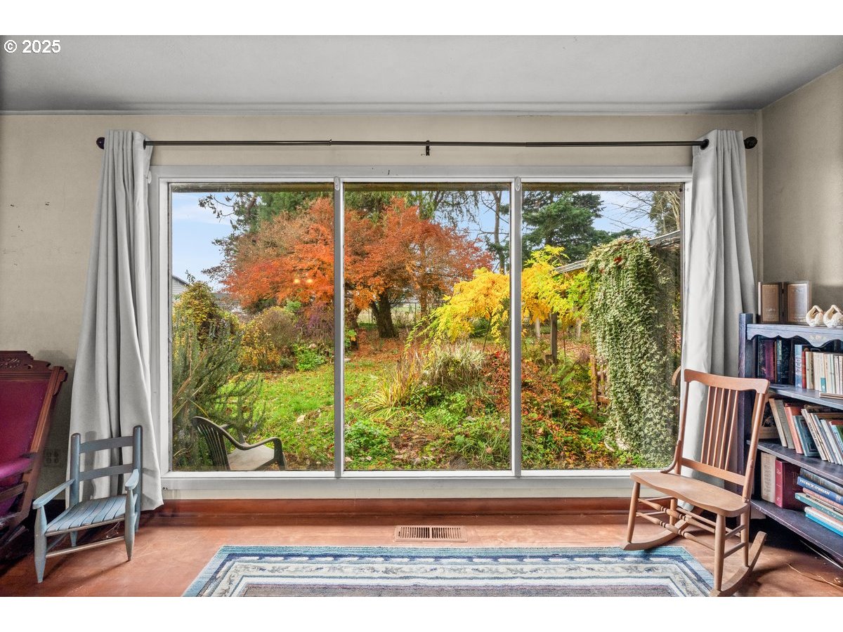 12602 Fry Road Northeast Aurora, OR 97002 - Photo 22 of 47 a view of a living room and a window