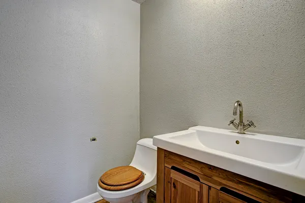 $2,500 | 217 Roy Street, Unit 2, Houston, TX 77007