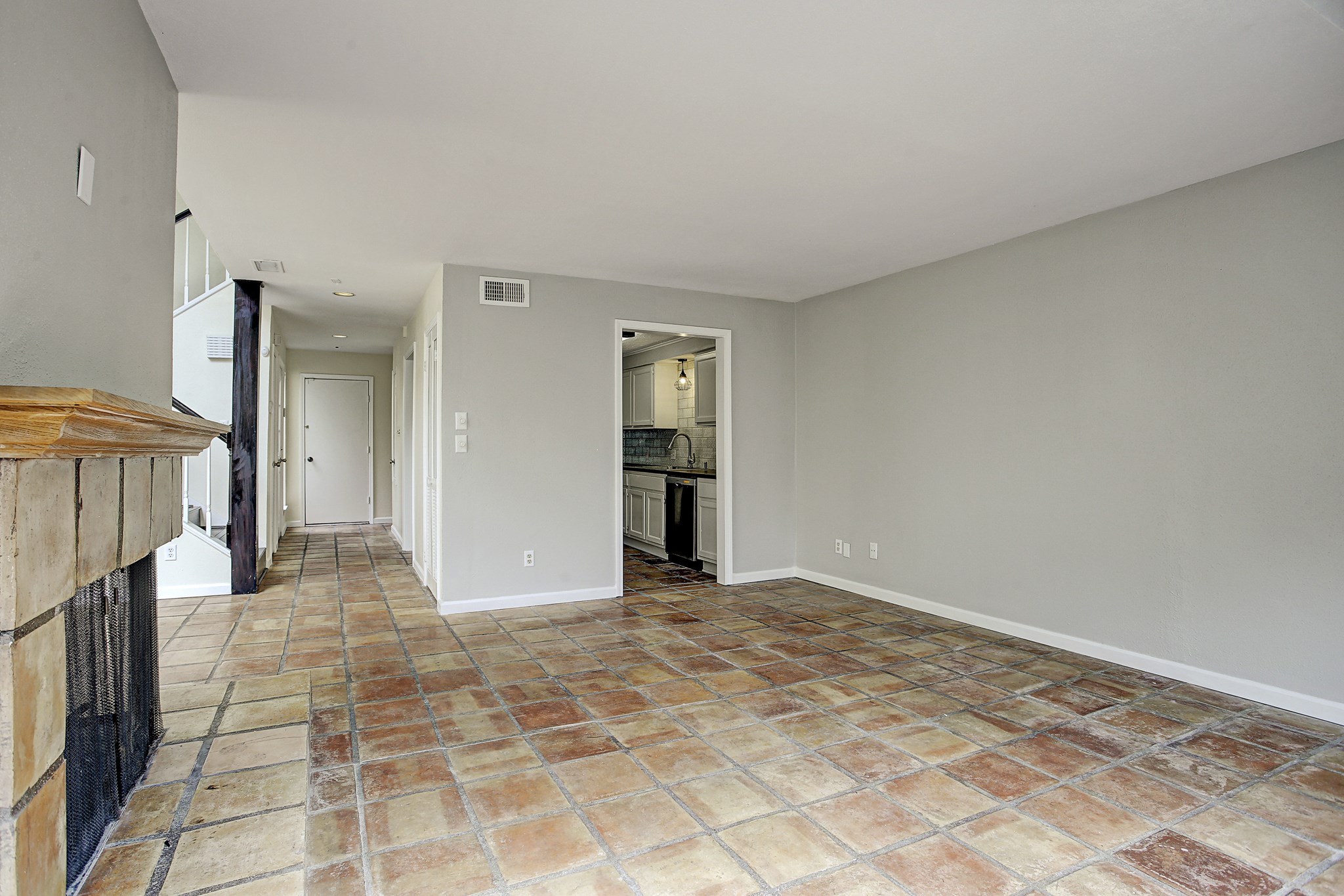 217 Roy Street, Unit 2 Houston, TX 77007 - Photo 5 of 23