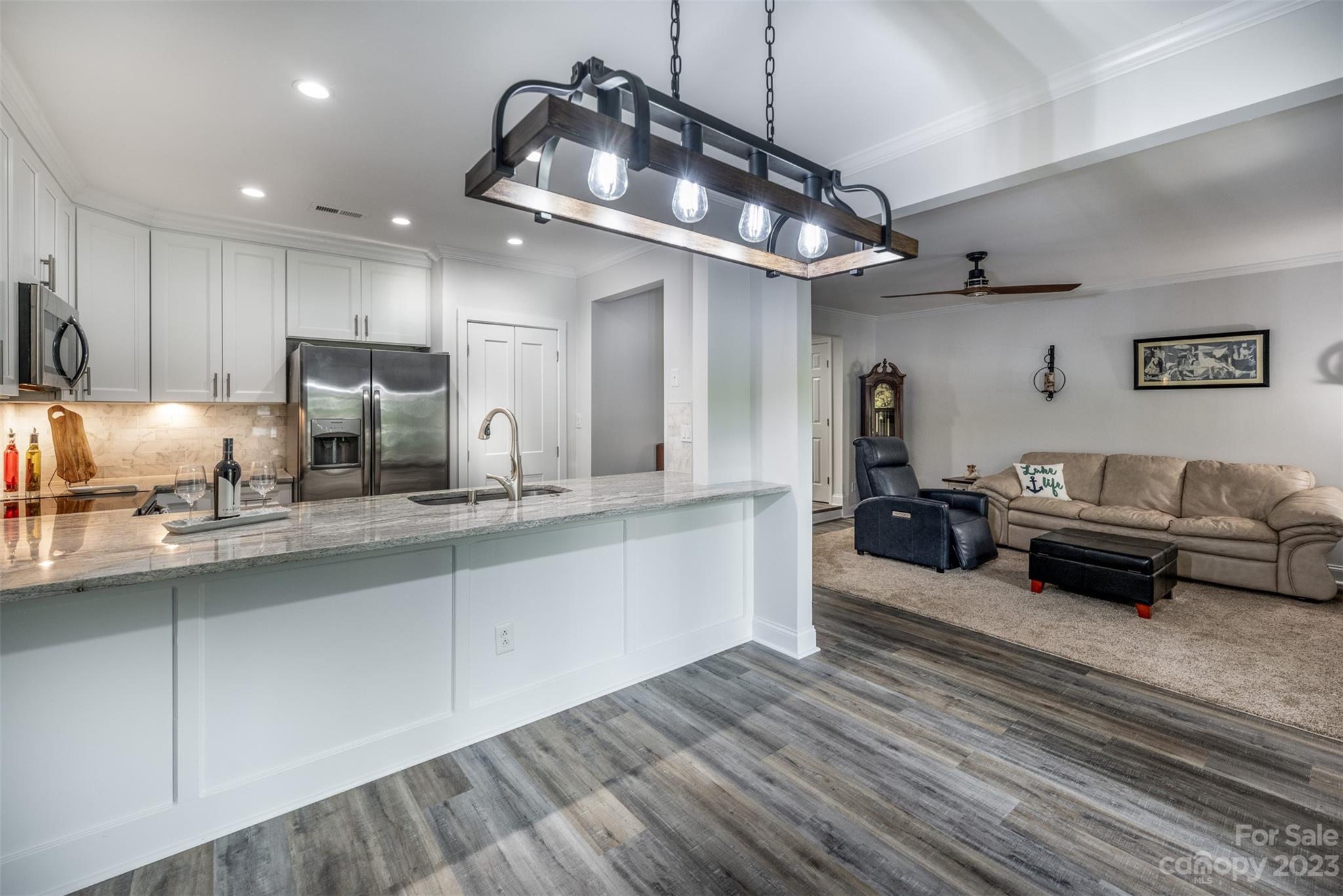 20101 Henderson Road, Unit H Cornelius, NC 28031 - Photo 9 of 48