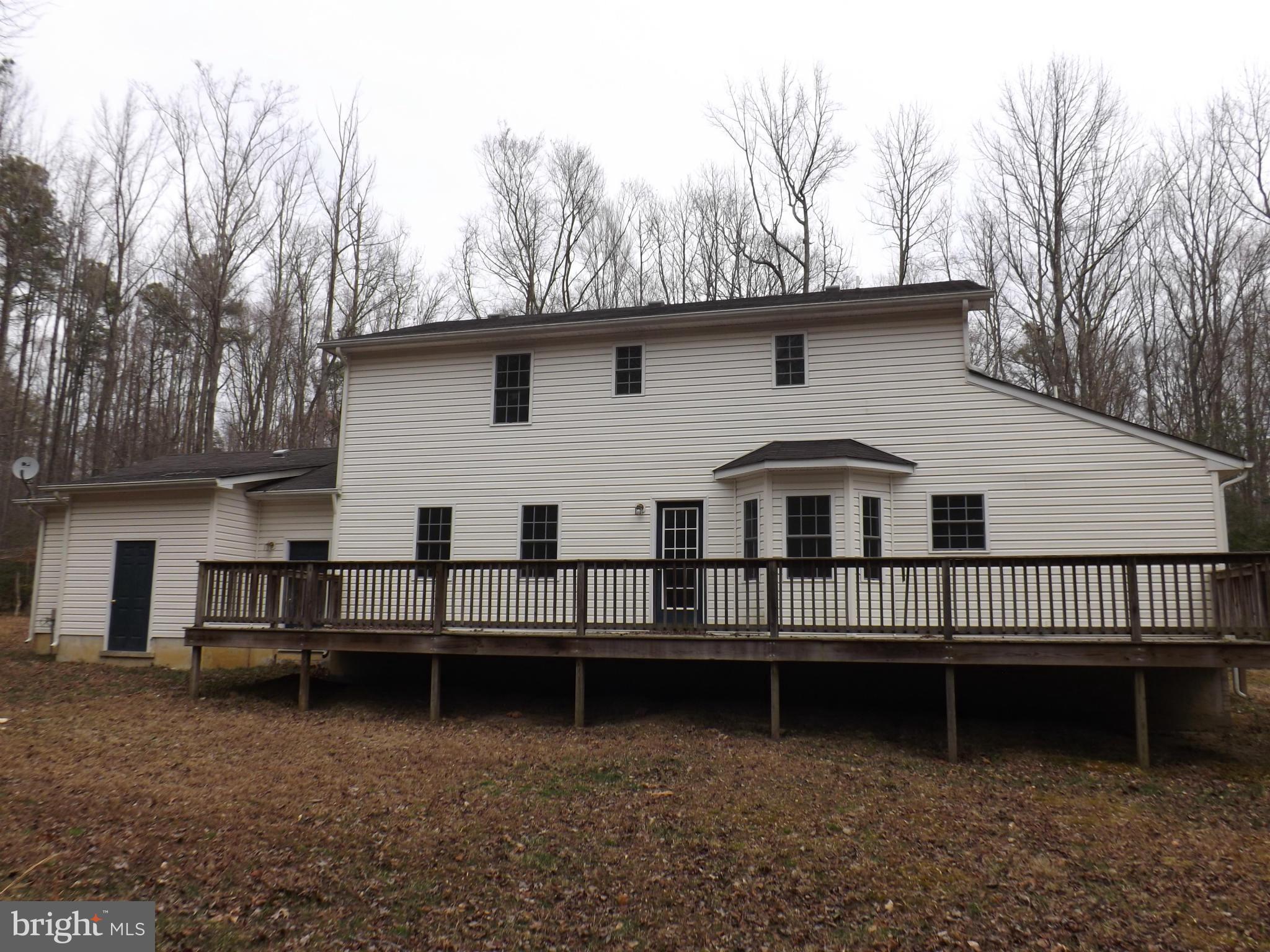 9186 Lothian Road King George, VA 22485 - Photo 29 of 30 Exterior (Rear)