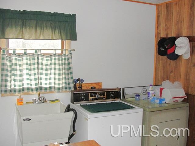 W6973 River's Bend Lane Porterfield, WI 54159 - Photo 15 of 32 Gallery Image 15