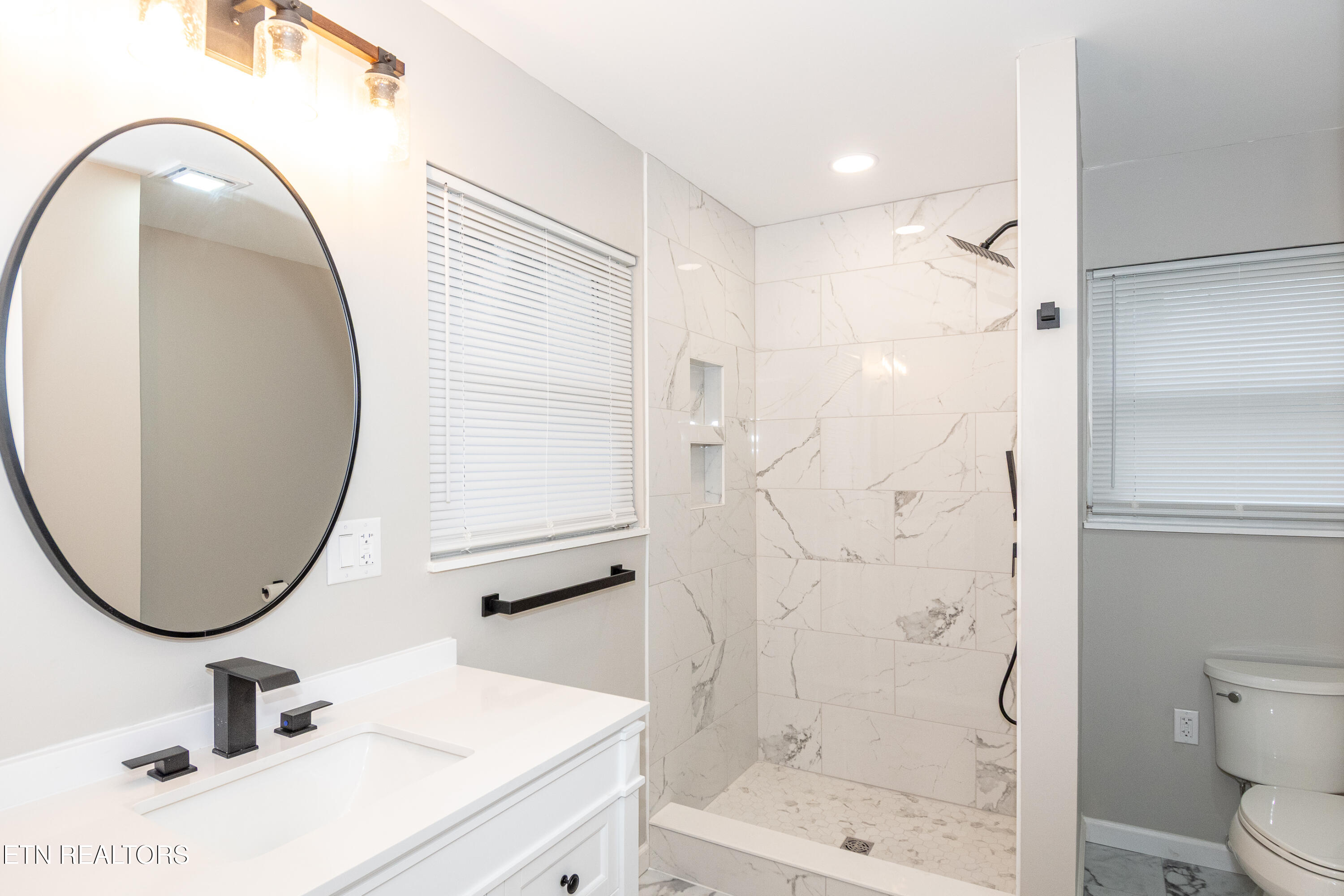 1119 Cherry Street Alcoa, TN 37701 - Photo 31 of 37 New Fixtures