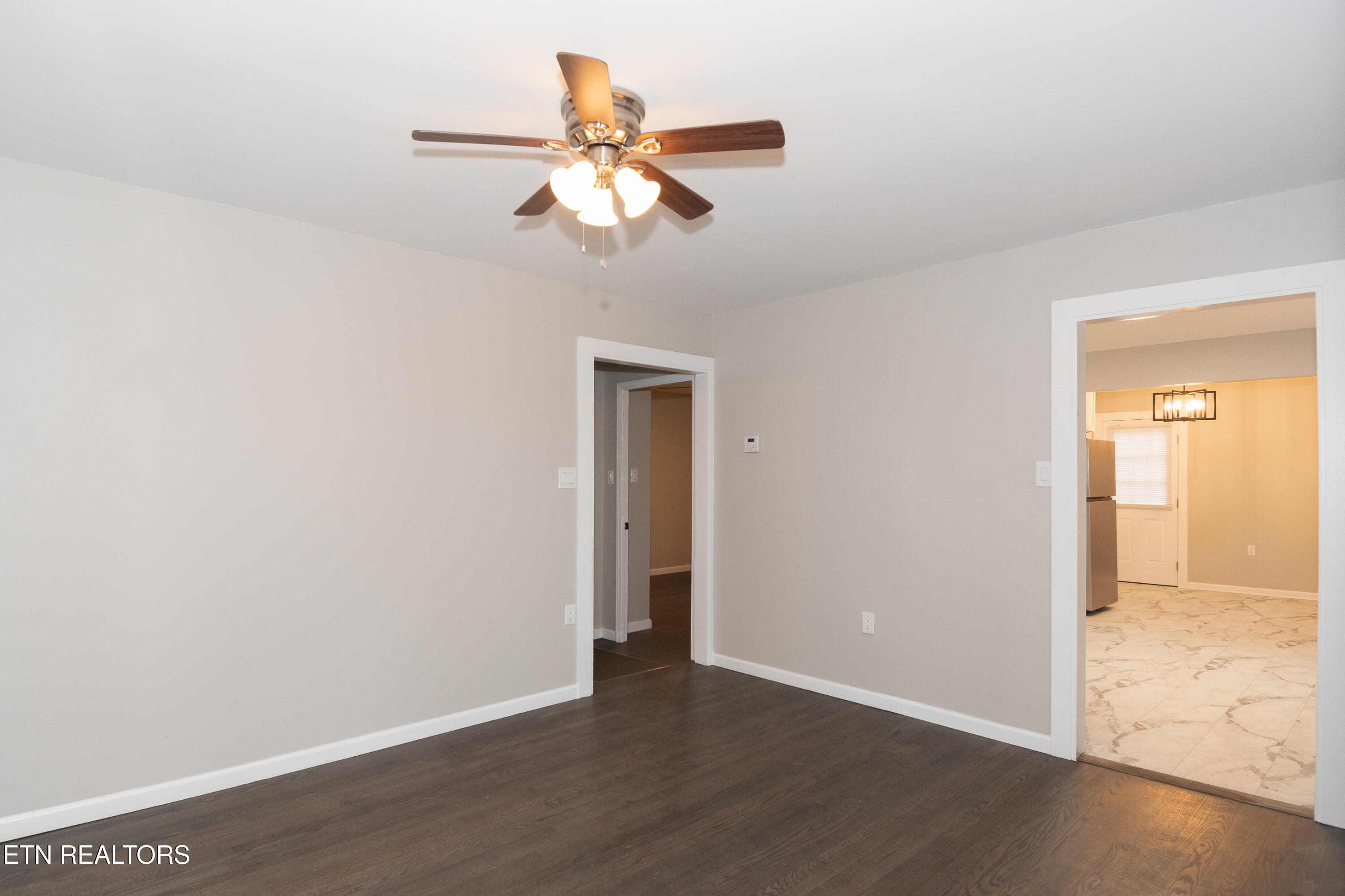 1119 Cherry Street Alcoa, TN 37701 - Photo 5 of 37 Living Room