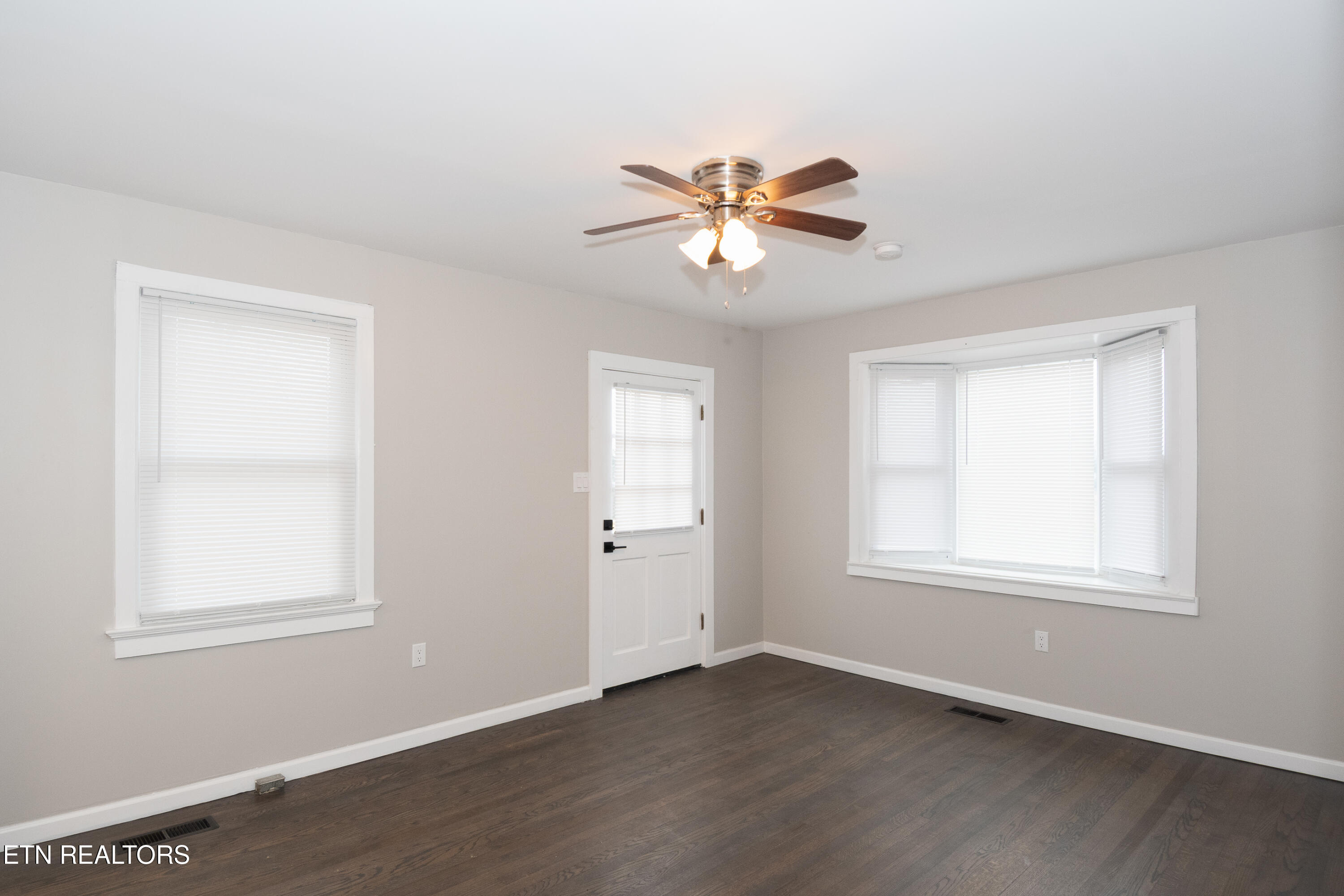 1119 Cherry Street Alcoa, TN 37701 - Photo 7 of 37 New Paint Throughout