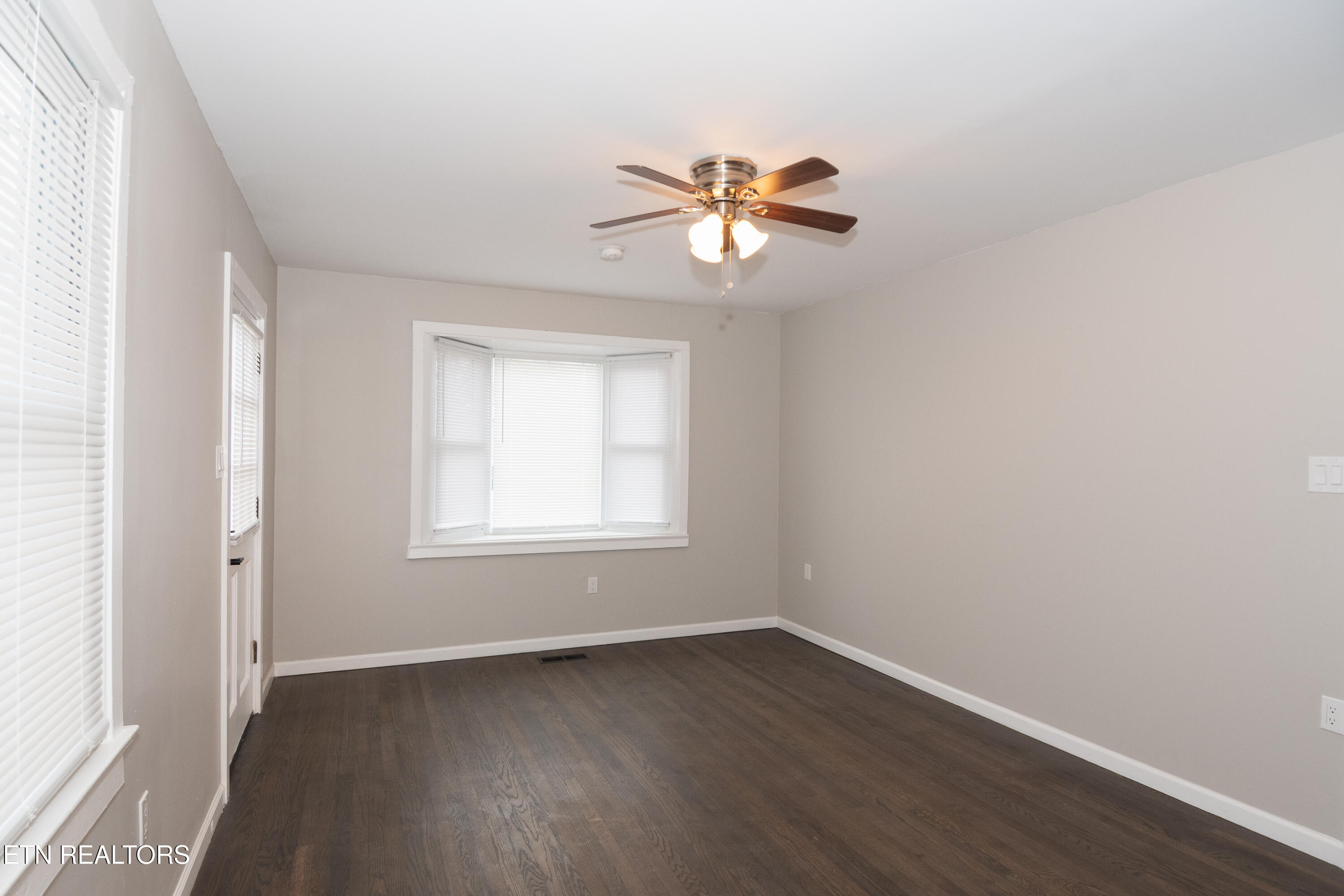 1119 Cherry Street Alcoa, TN 37701 - Photo 8 of 37 New Light Fixtures