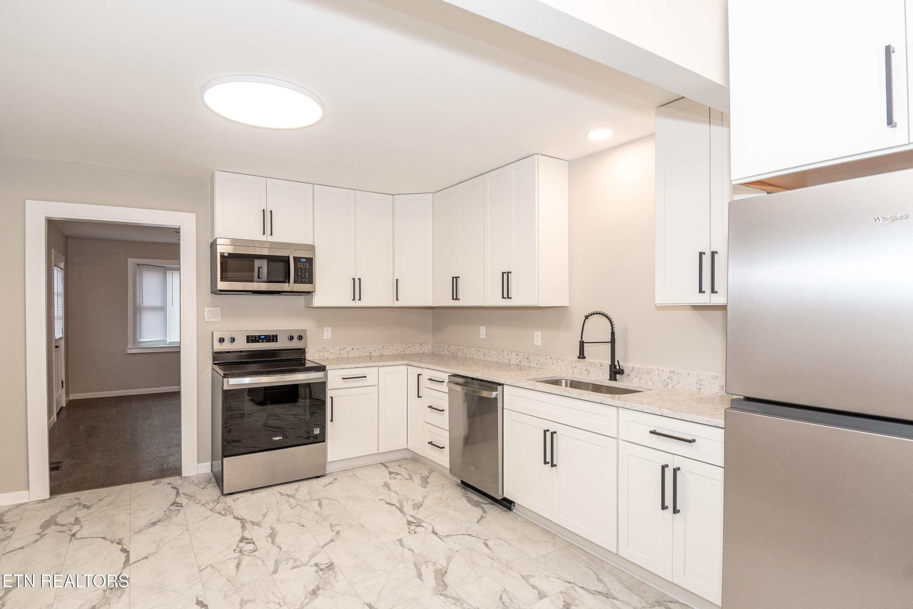 1119 Cherry Street Alcoa, TN 37701 - Photo 9 of 37 New Kitchen