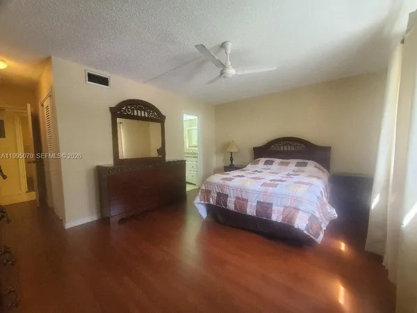 $2,250 | 319 Northeast 14th Avenue, Unit 207, Hallandale Beach, FL 33009