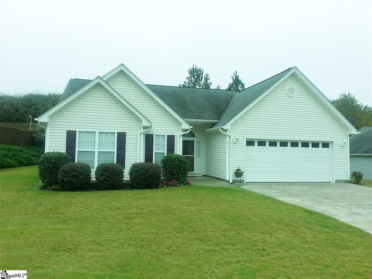 213 Rivers Edge Drive Easley, SC 29642 - Photo 1 of 25 Gallery Image 1