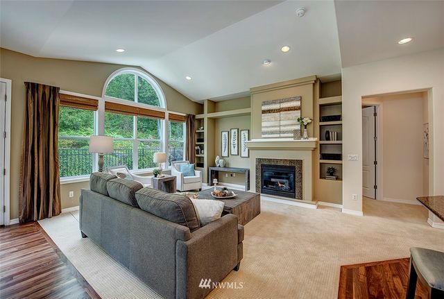 $930,000 | 23634 Northeast 135th Way, Redmond, WA 98053