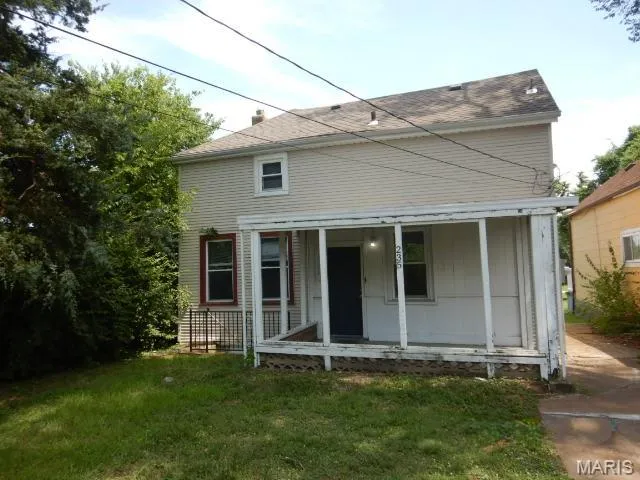 $84,900 | 235 Military Road, St. Louis, MO 63125