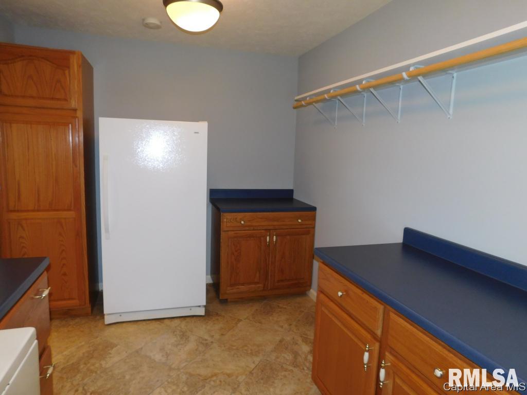 3063 Covered Bridge Road Chatham, IL 62629 - Photo 14 of 32