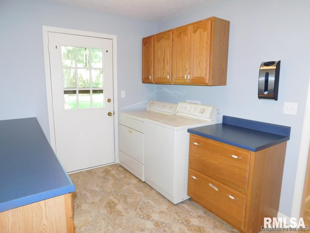 3063 Covered Bridge Road Chatham, IL 62629 - Photo 15 of 32