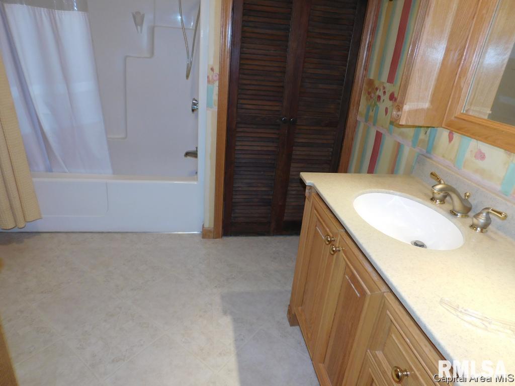 3063 Covered Bridge Road Chatham, IL 62629 - Photo 24 of 32