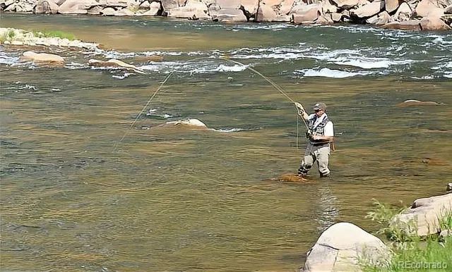 a view of a water view